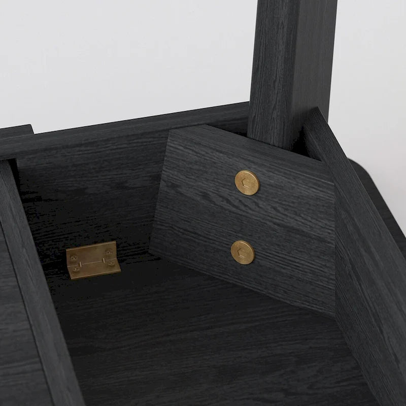 Scrivania in legno per scrivere e computer con ampio piano