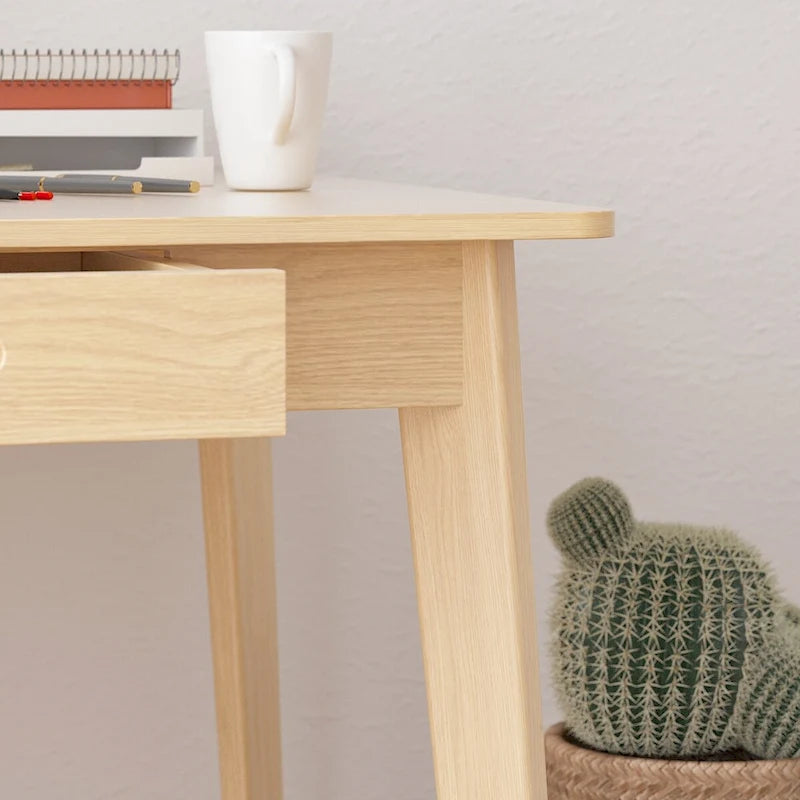 Scrivania in legno per scrivere e computer con ampio piano