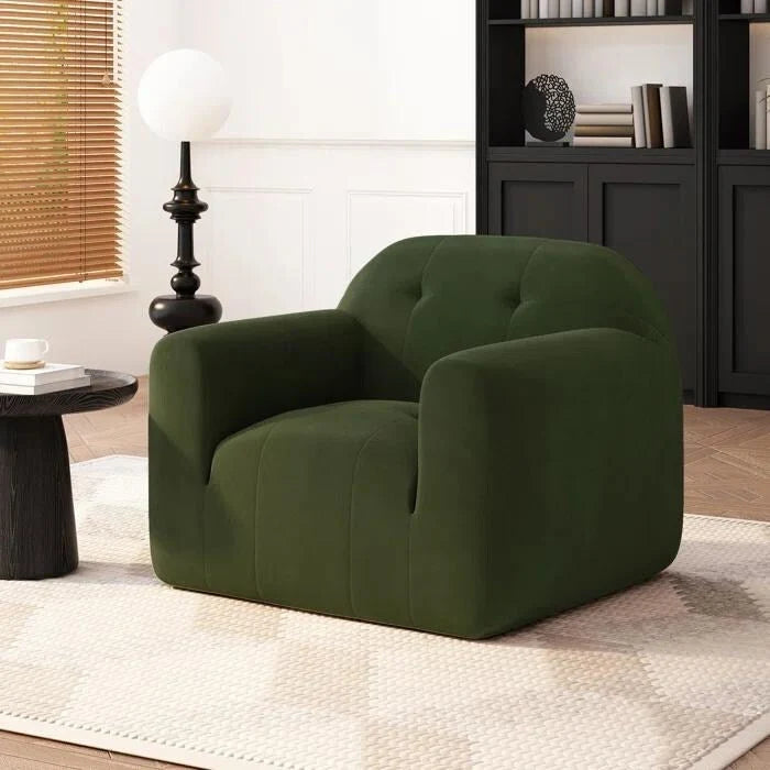 Poltrona club moderna in bouclé con design dai bordi senza cuciture